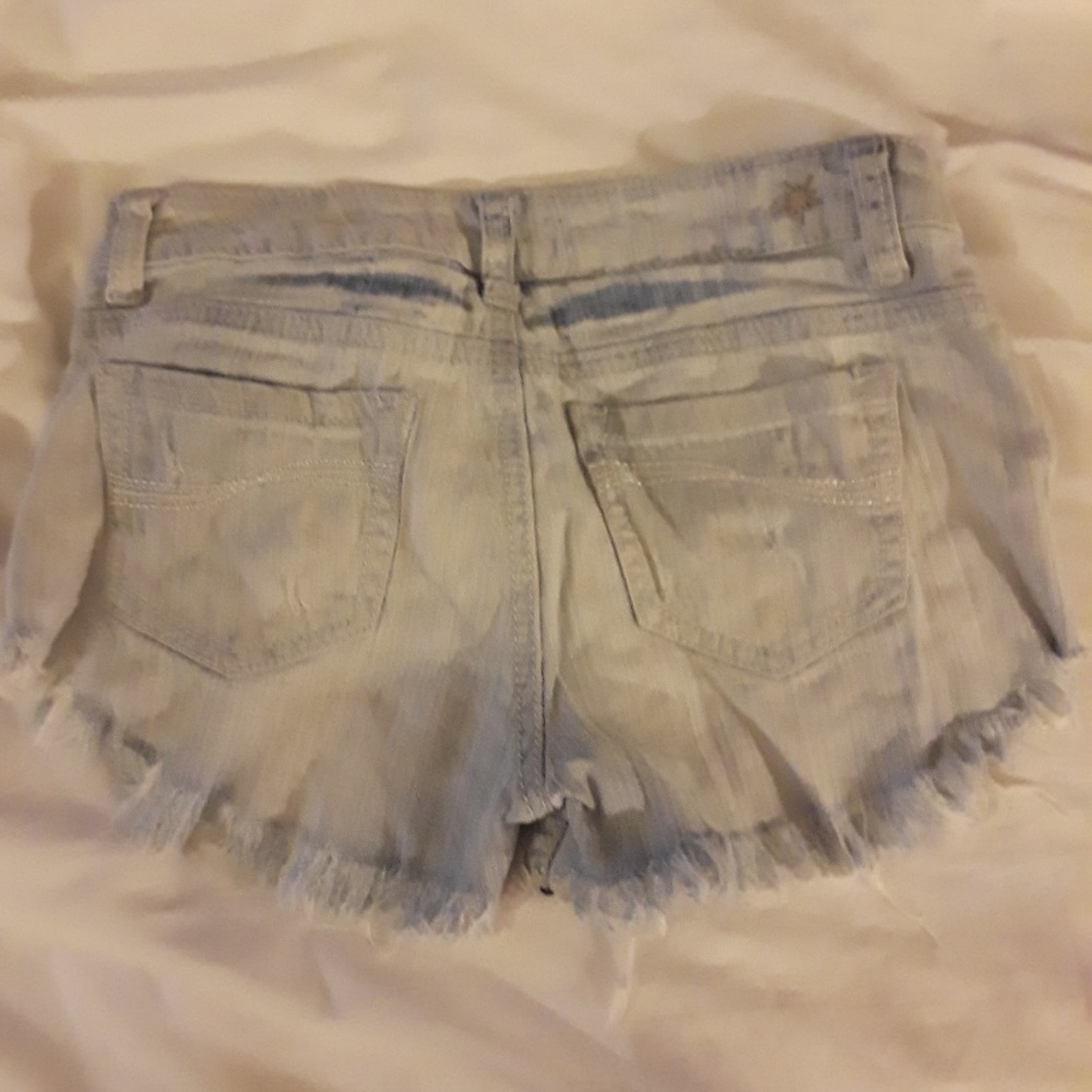 Cute Shorts - Picture 2 of 2